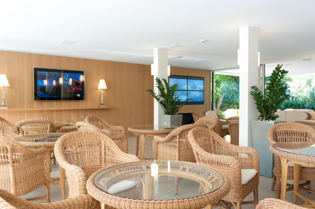 Hotel Derby Exclusive Мілано-Маріттіма Екстер'єр фото